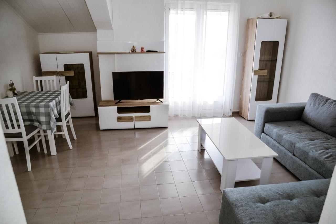 Iker Apartments Tivat Exterior foto