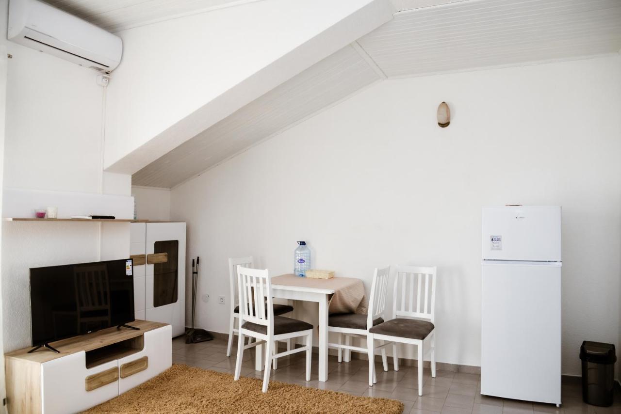 Iker Apartments Tivat Exterior foto